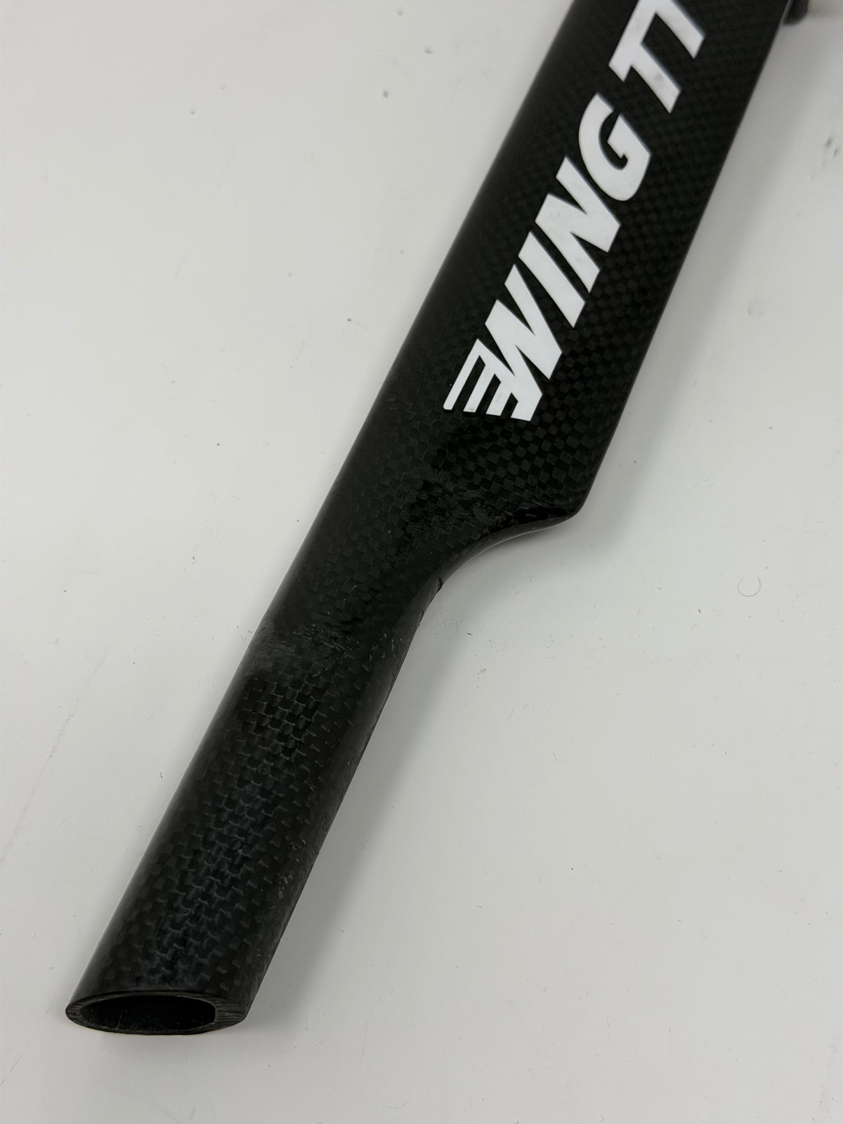 Wing TT Aero Carbon Seatpost 27.2 - product photo 2 | Miclo Bikes
