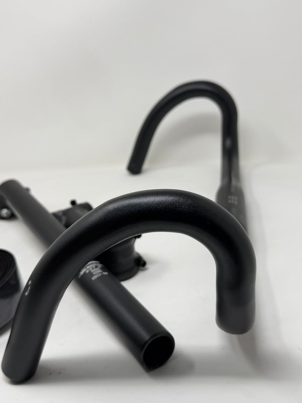 Tifosi Finish Kit Stem - Handlebars - Seatpost 27.2
