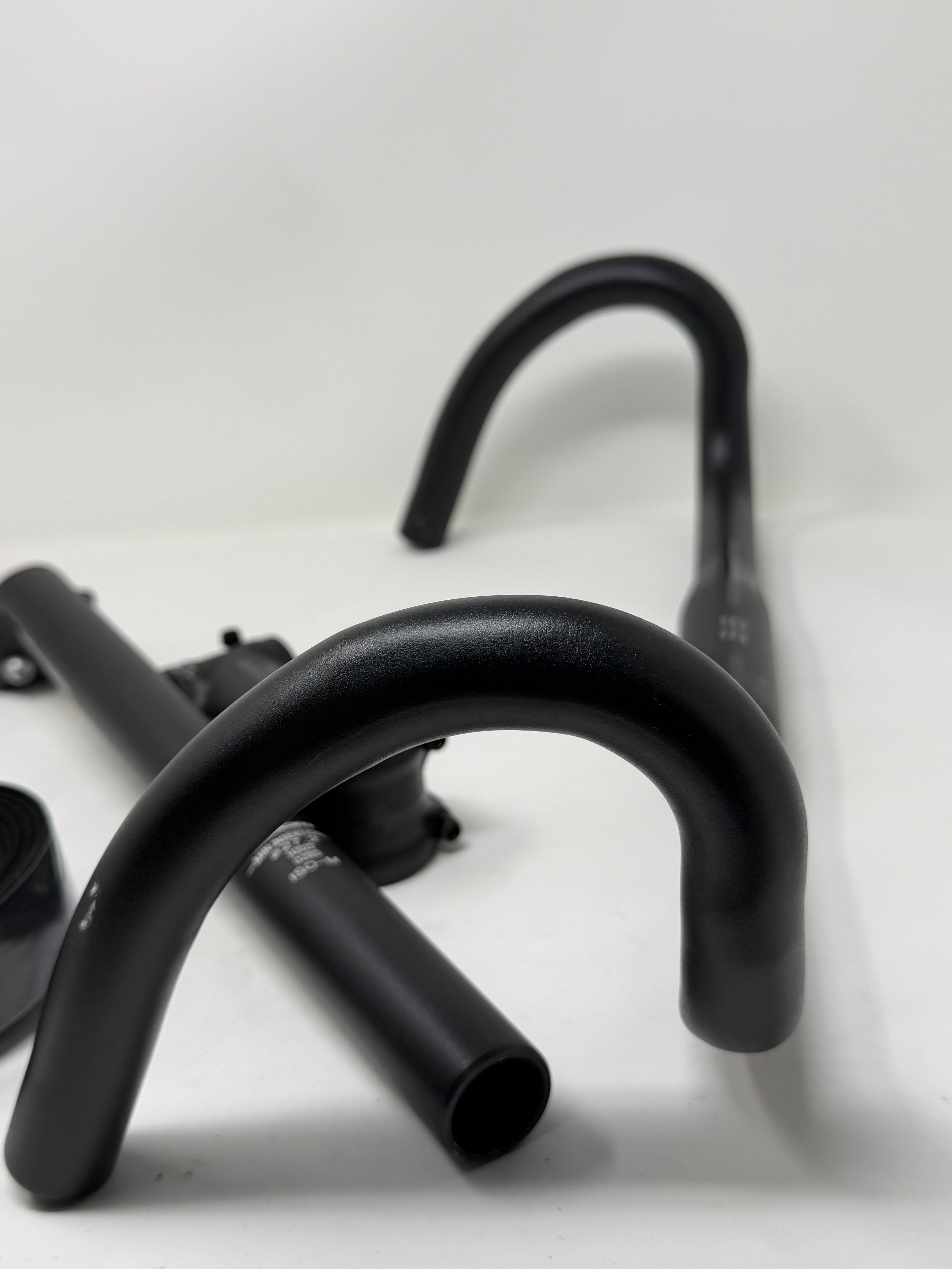 Tifosi Finish Kit Stem - Handlebars - Seatpost 27.2