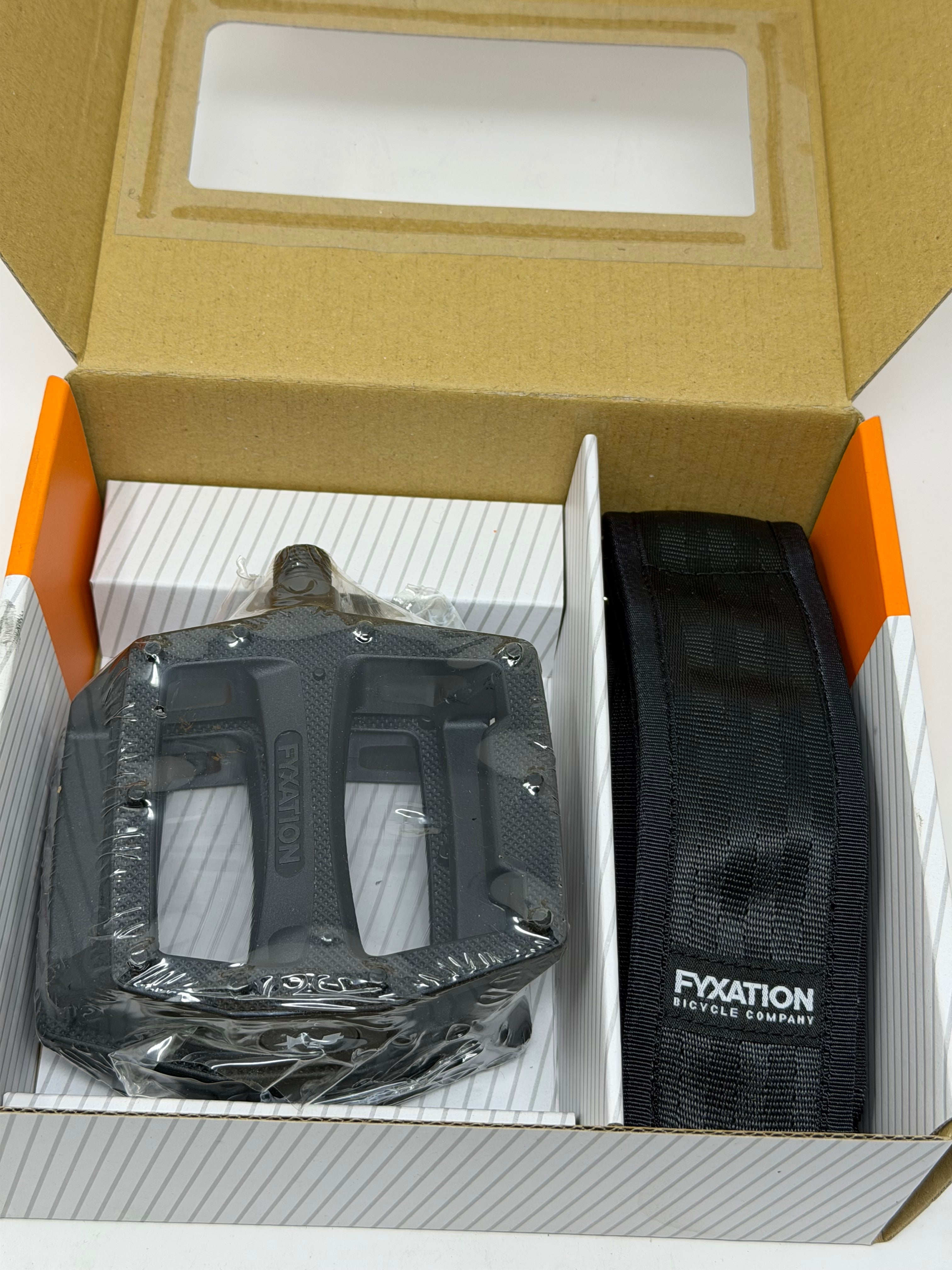 Fyxation Gates Pedal with Strap Kit Black