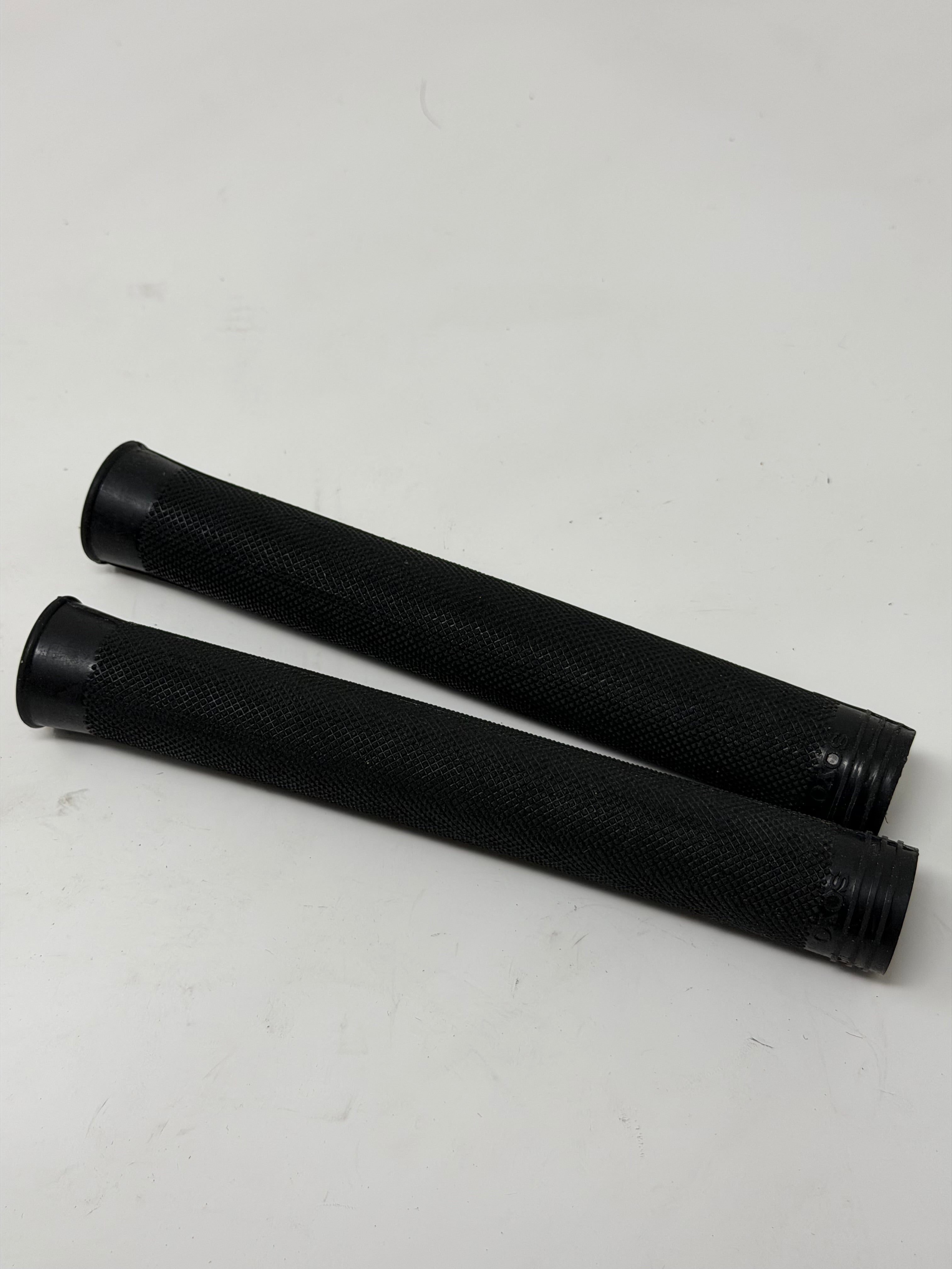 Soyo Long Grips