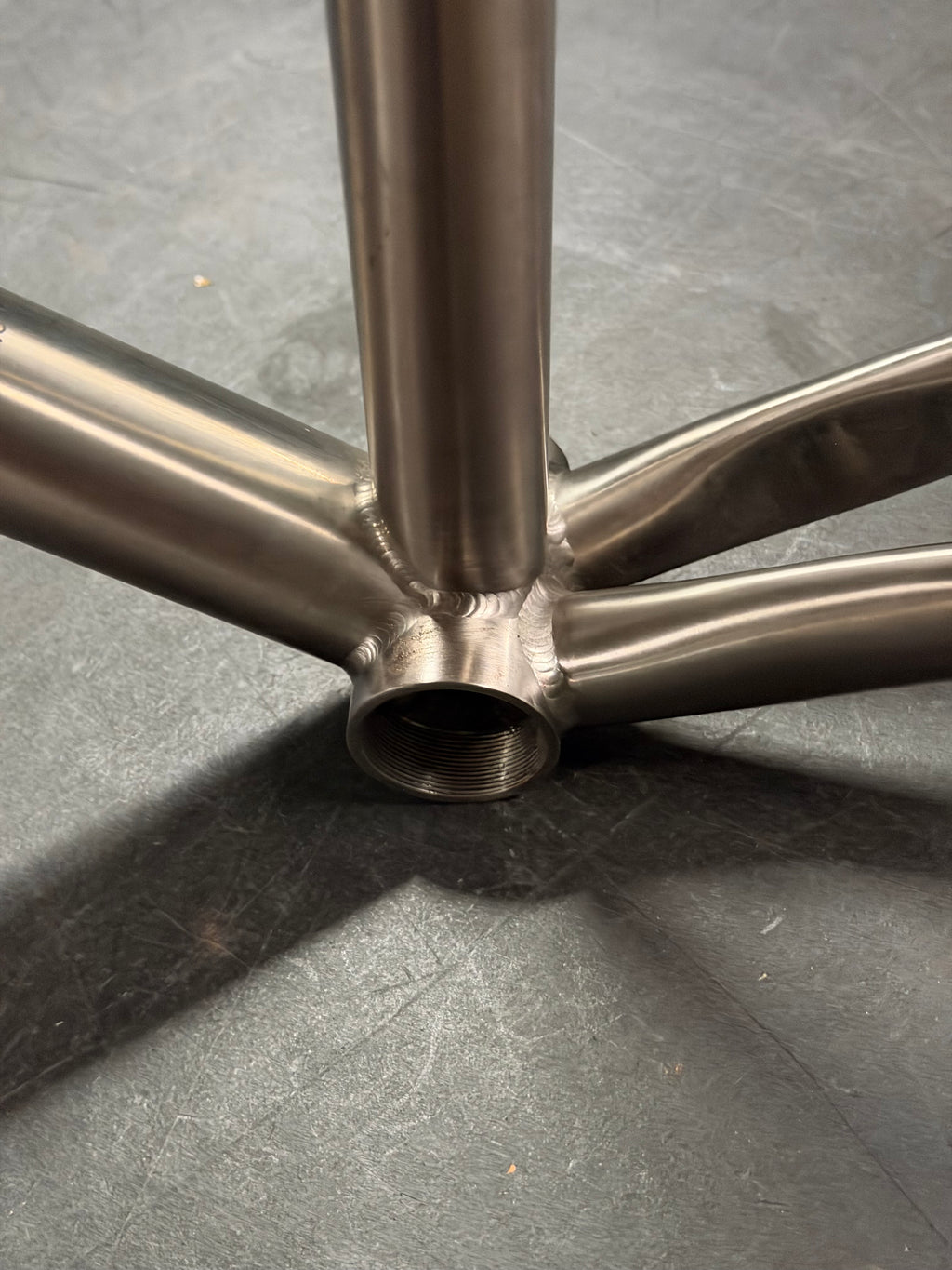 Moda titanium senza track frameset size 56