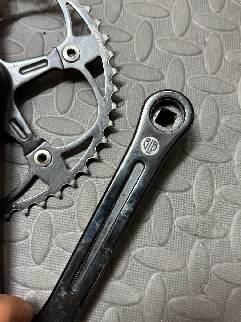 Black BLB track Crankset 165mm 46t