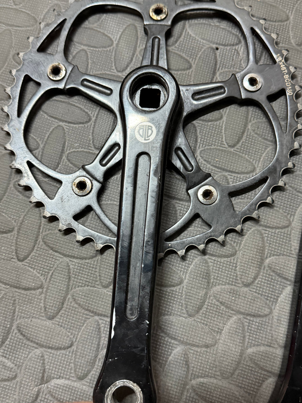 Black BLB track Crankset 165mm 46t