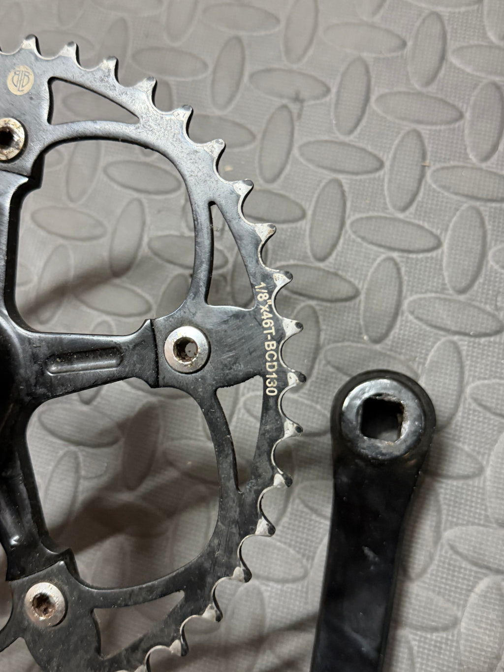 Black BLB track Crankset 165mm 46t