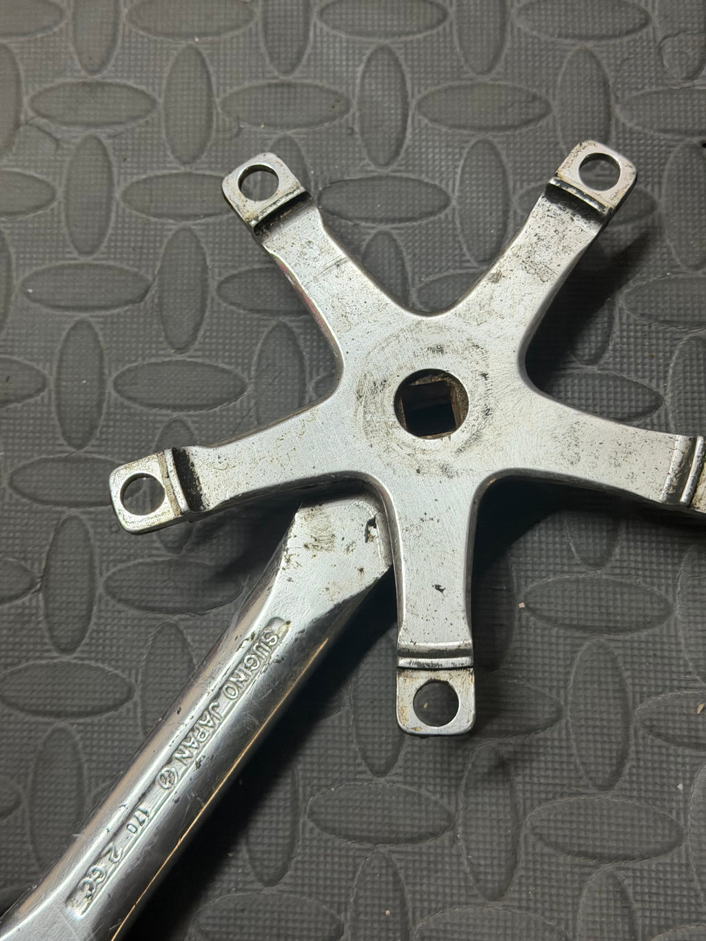 Vinatage Sugino Crank Arms 144bcd Road Crankset