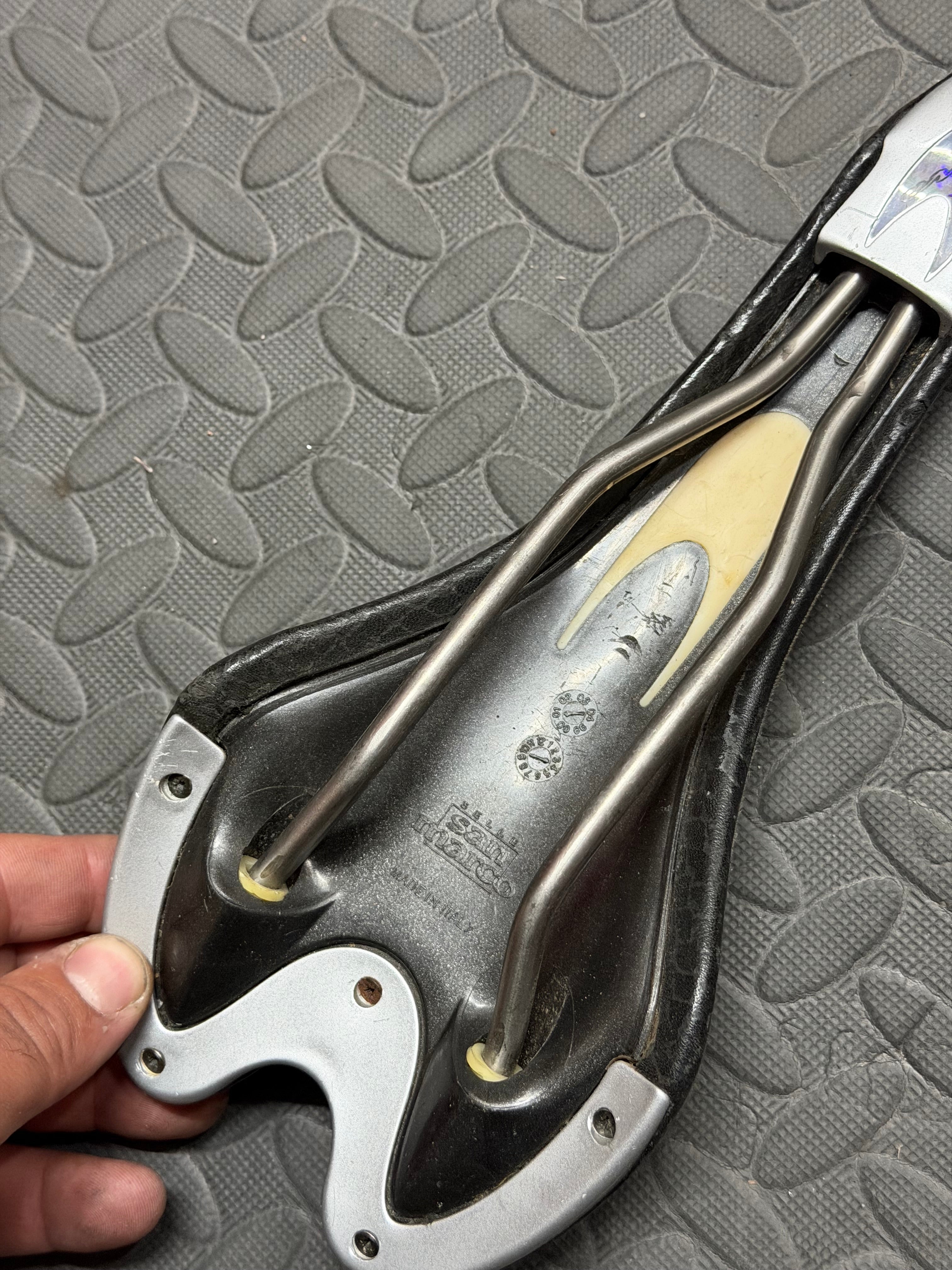 Colnago Road Saddle