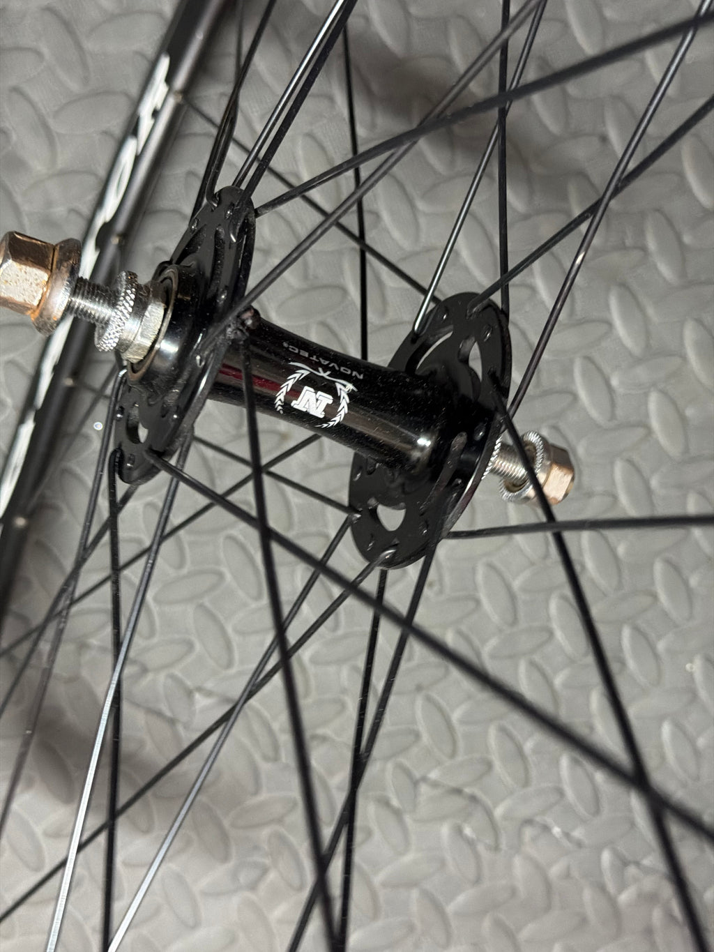Navigator Fixed Gear Track Wheelset 700c Clincher