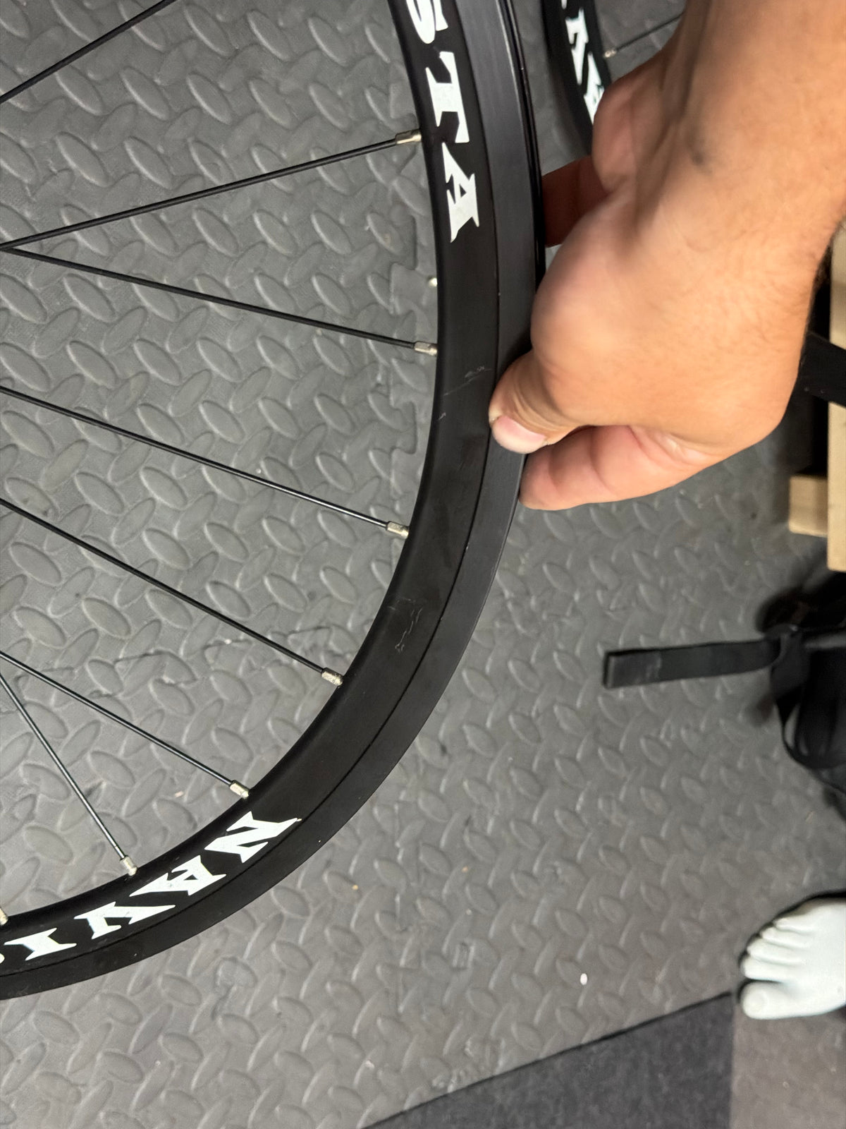 Navigator Fixed Gear Track Wheelset 700c Clincher