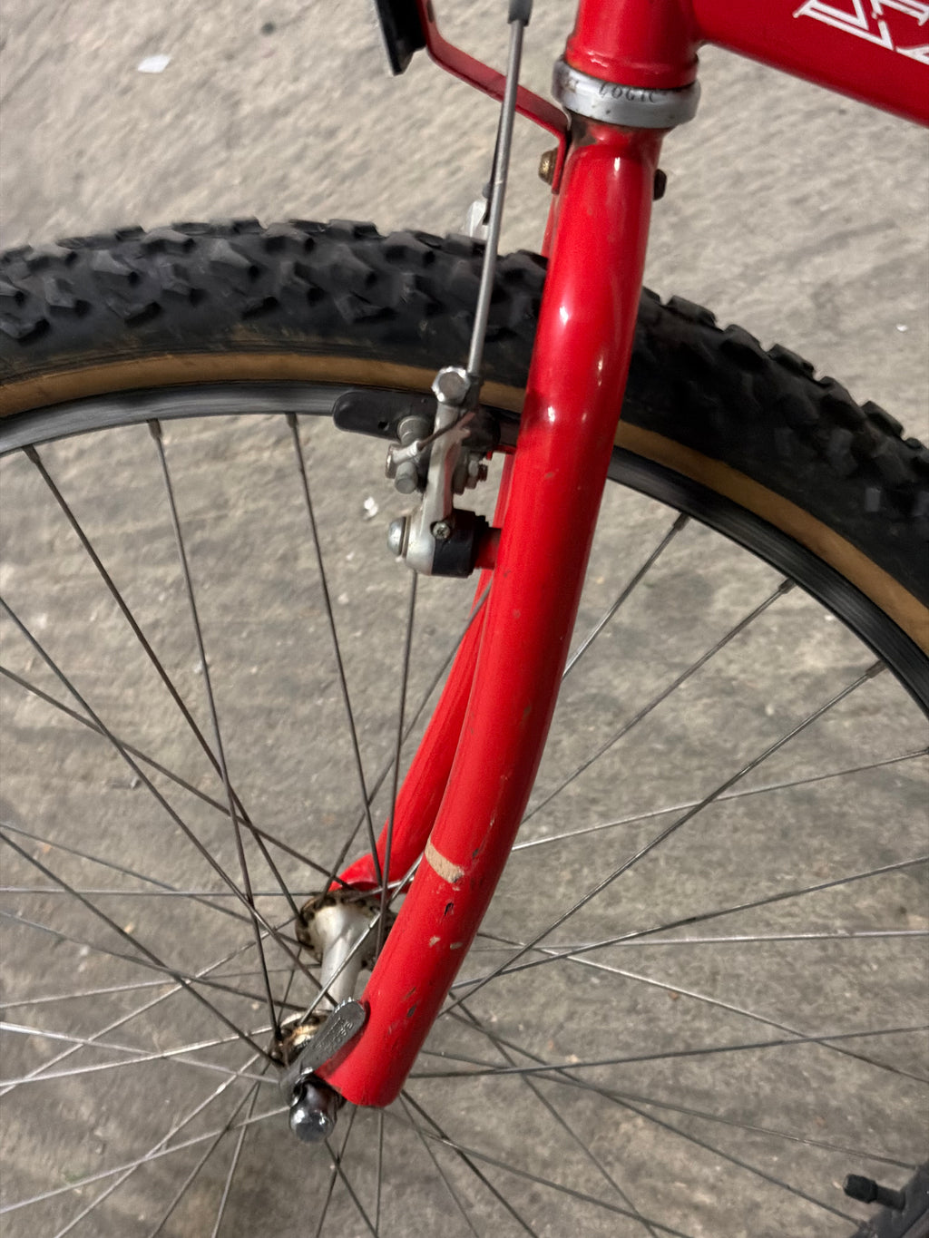 Saracen RaceLite Vintage MTB 26" Mountain Bike – 90s