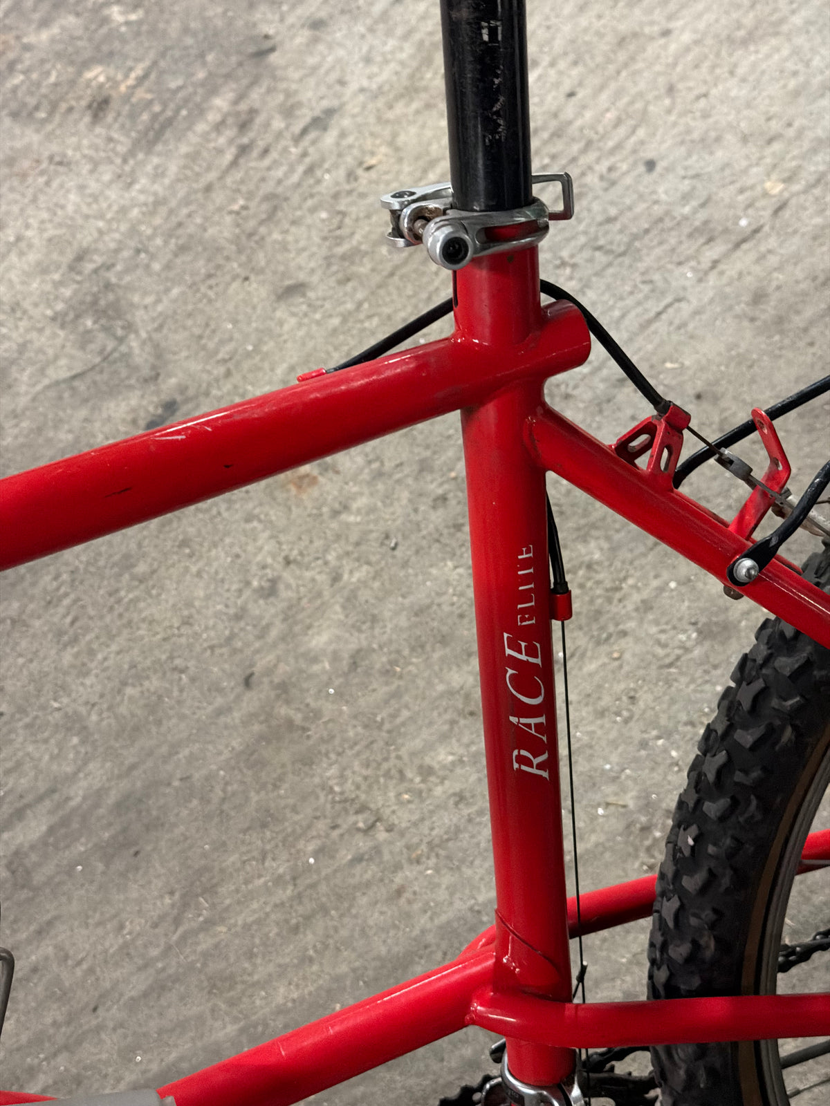 Saracen RaceLite Vintage MTB 26" Mountain Bike – 90s