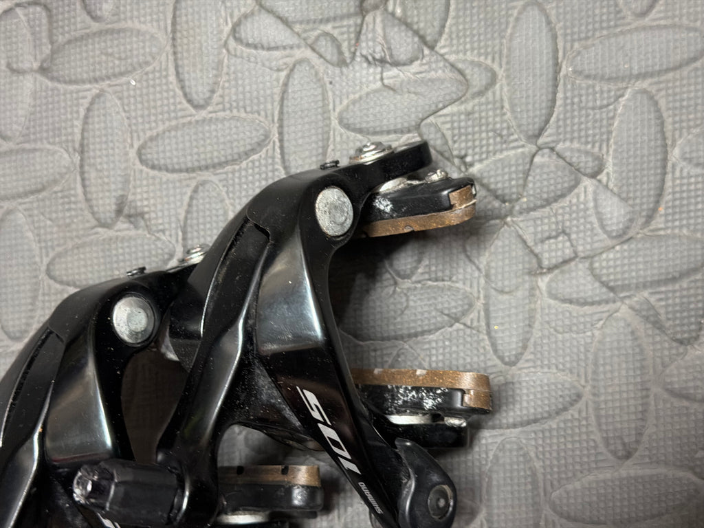 Shimano 105 Brake Caliper Set Front & Rear – Carbon Pads
