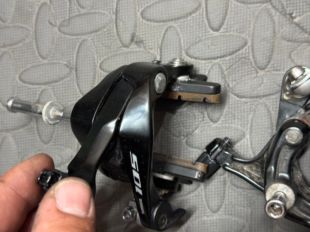 Shimano 105 Brake Caliper Set Front & Rear – Carbon Pads
