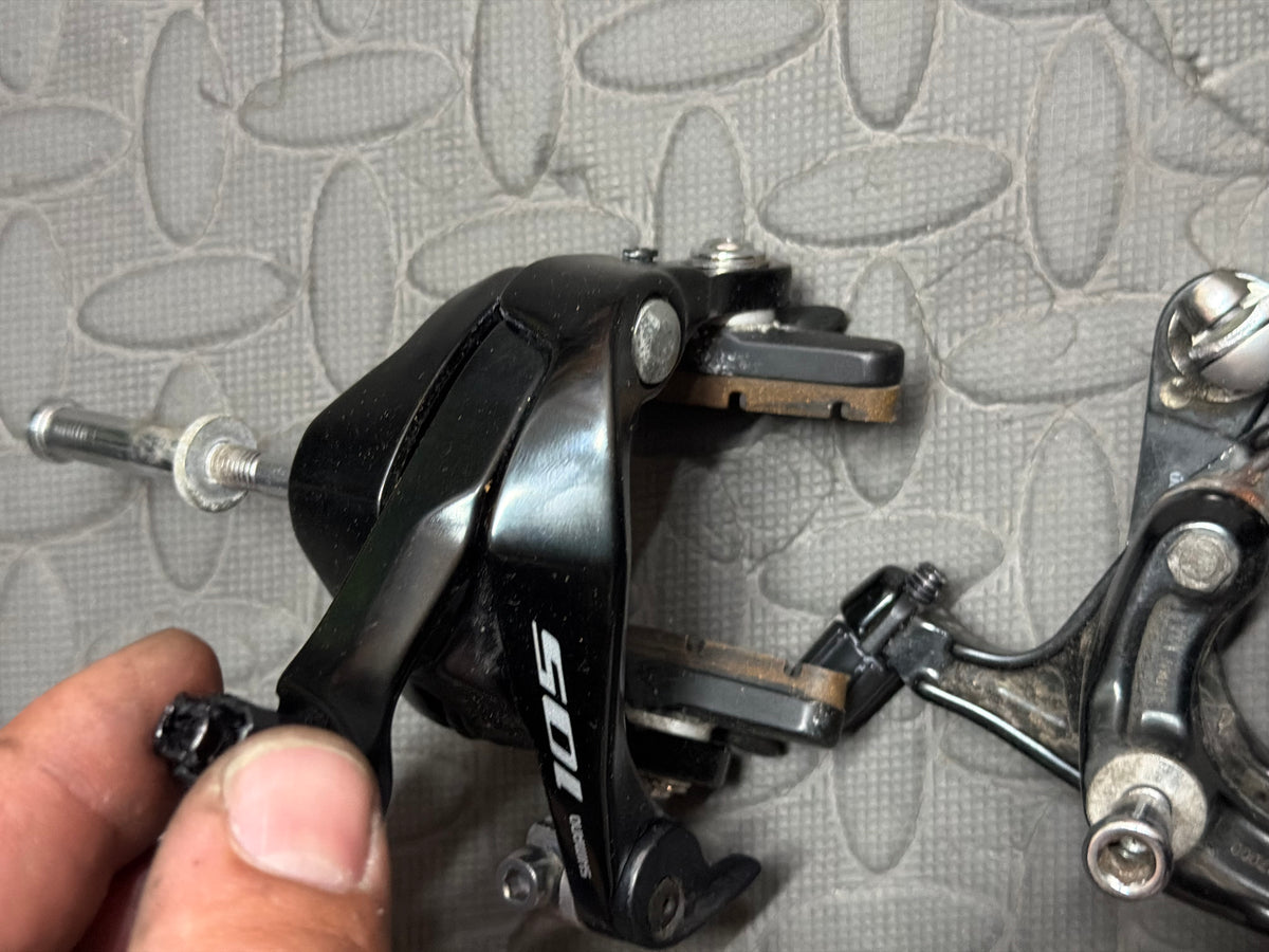 Shimano 105 Brake Caliper Set Front & Rear – Carbon Pads