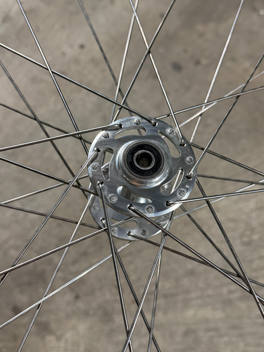 BLB Hub H Plus Son Rim Front Wheel Missing Axle
