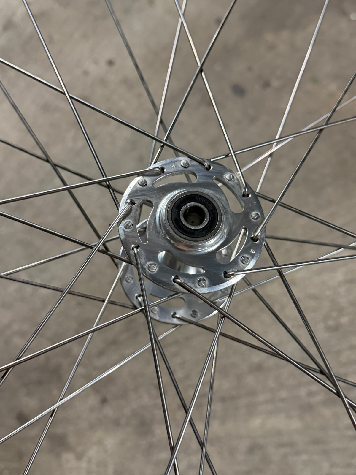 BLB Hub H Plus Son Rim Front Wheel Missing Axle