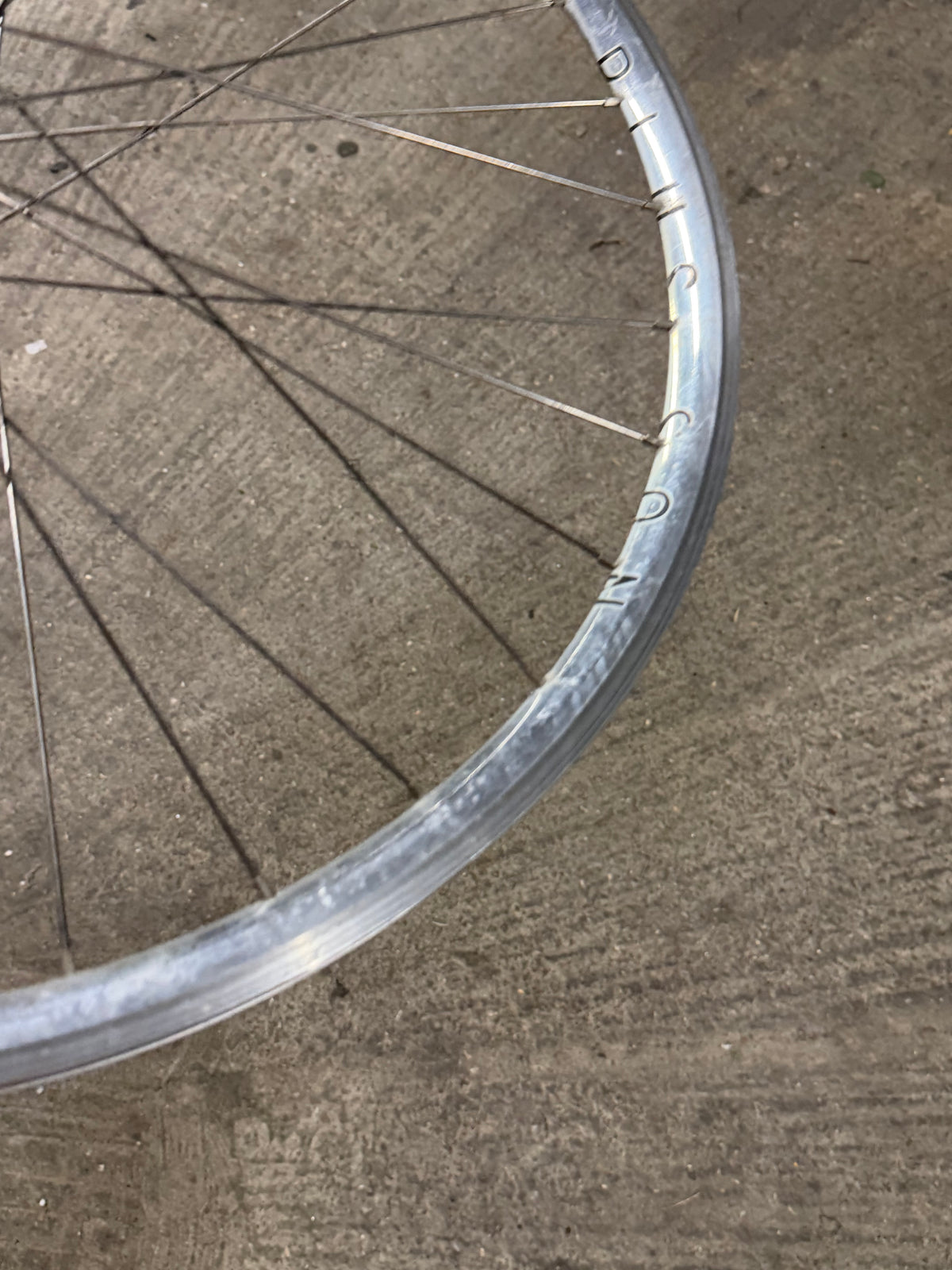BLB Hub H Plus Son Rim Front Wheel Missing Axle