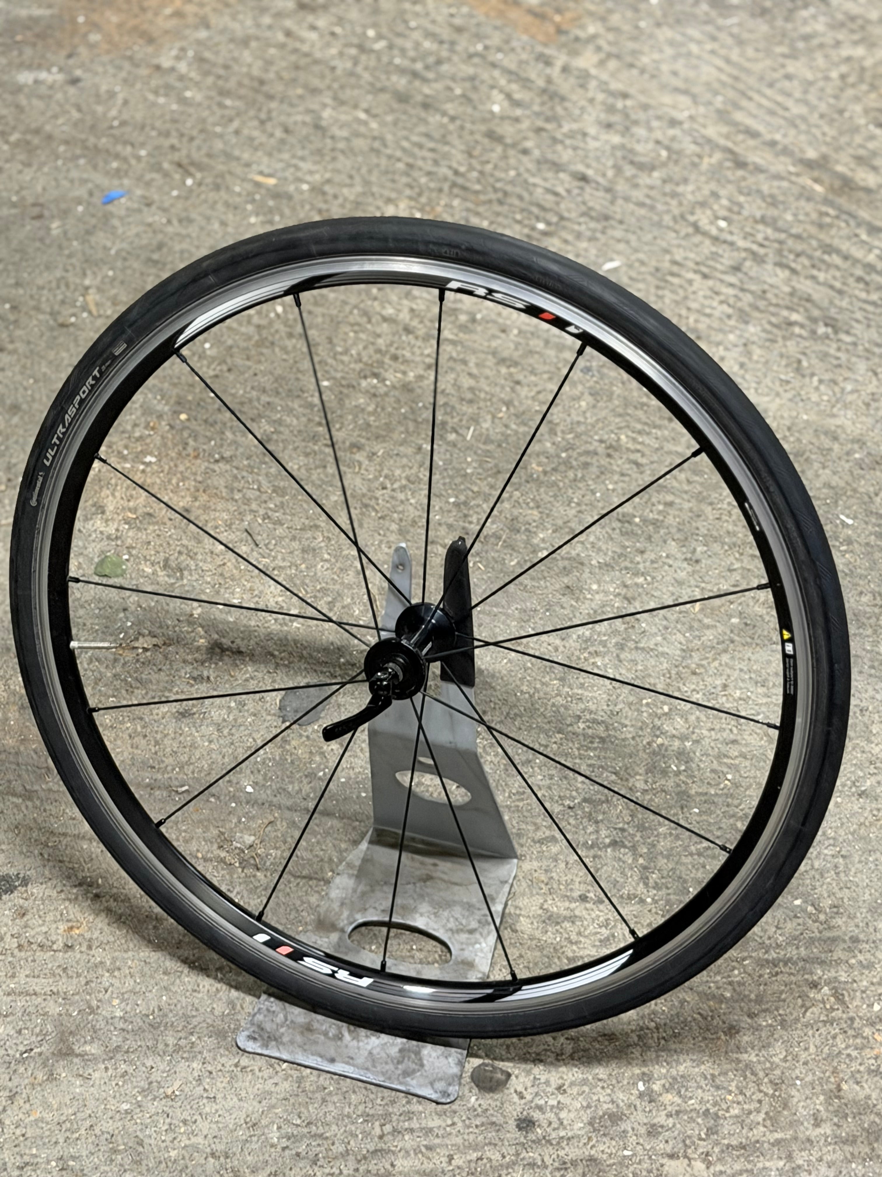 Shimano Front Wheel 700c QR