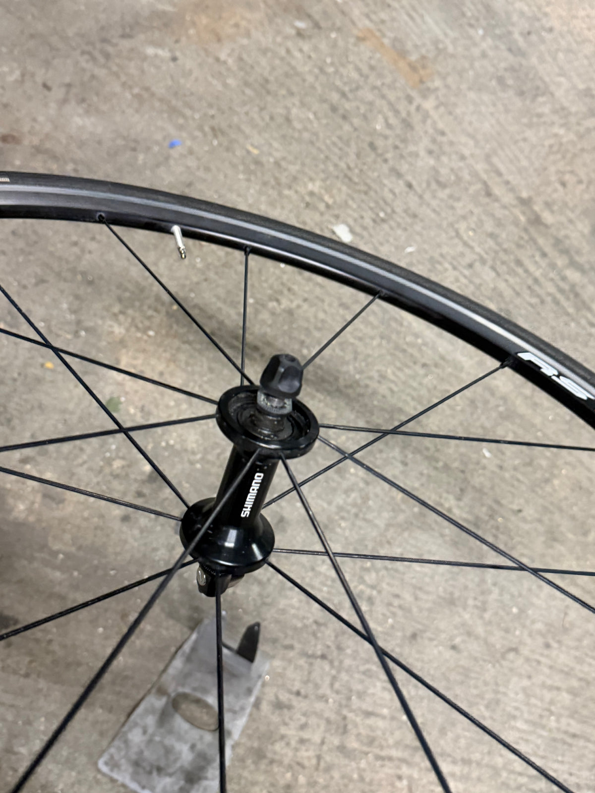 Shimano Front Wheel 700c QR