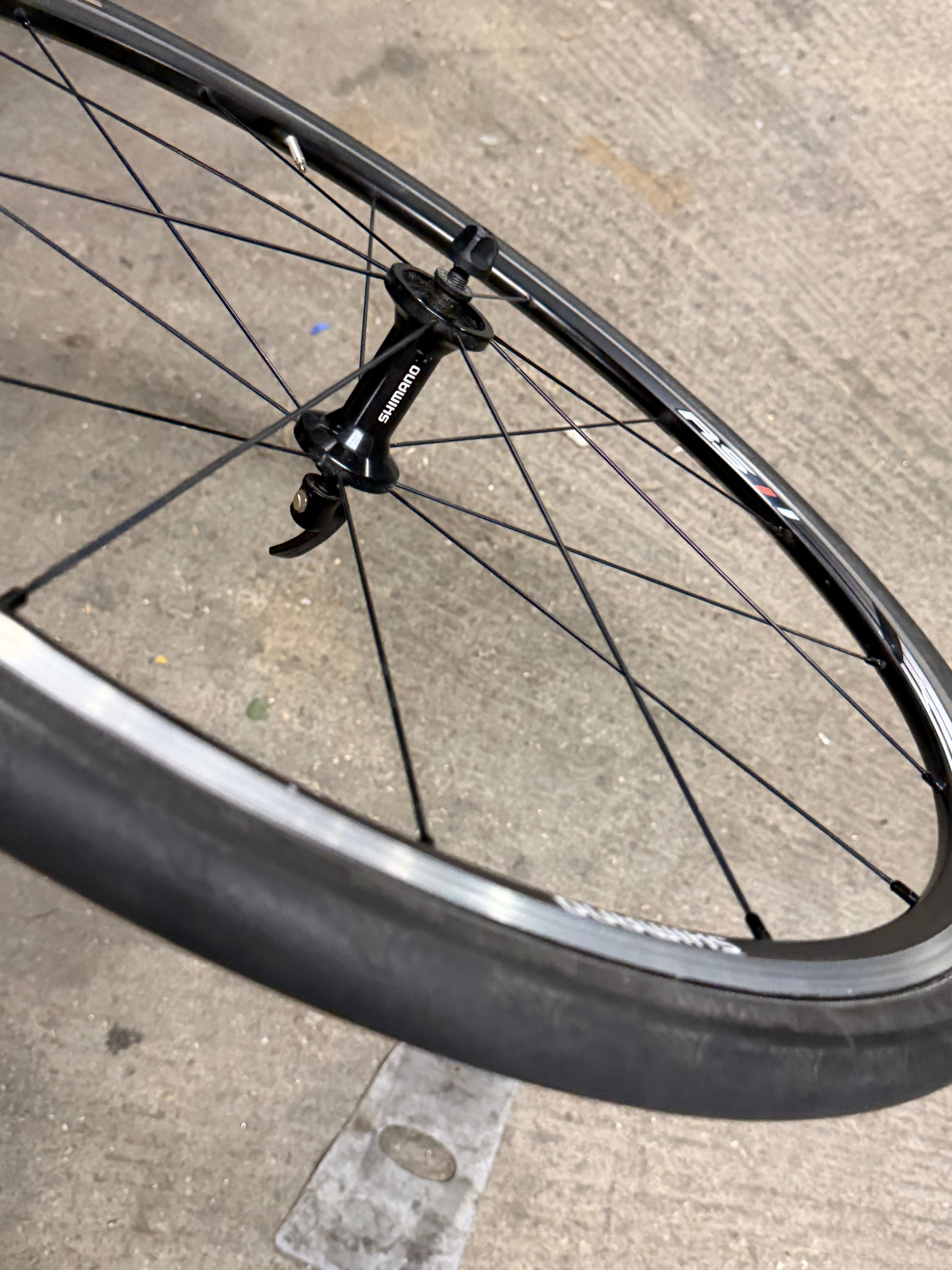 Shimano Front Wheel 700c QR