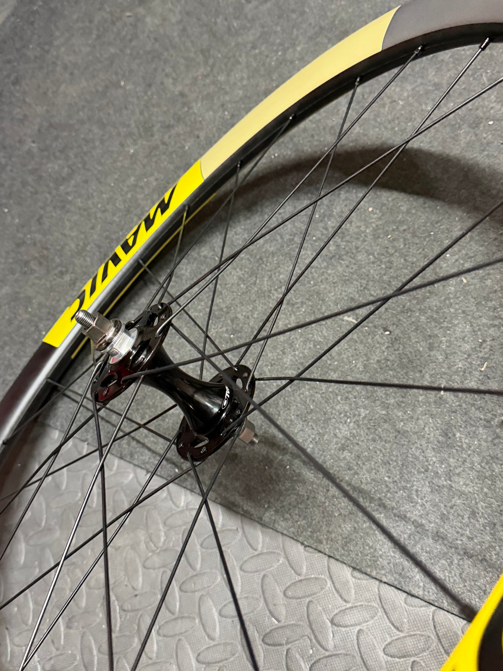 Mavic Cosmic SL45 Limited Edition Track Wheelset 700c Clincher