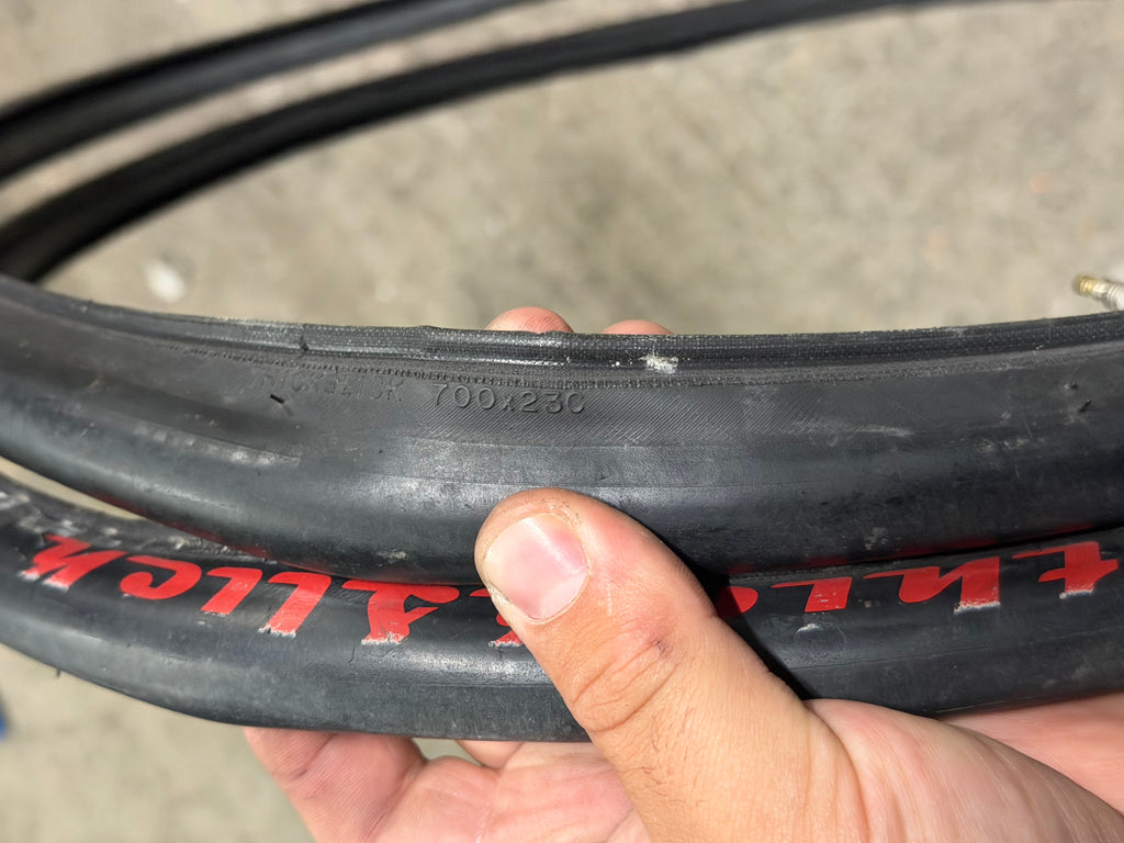 Thickslick tires 700c x 23c