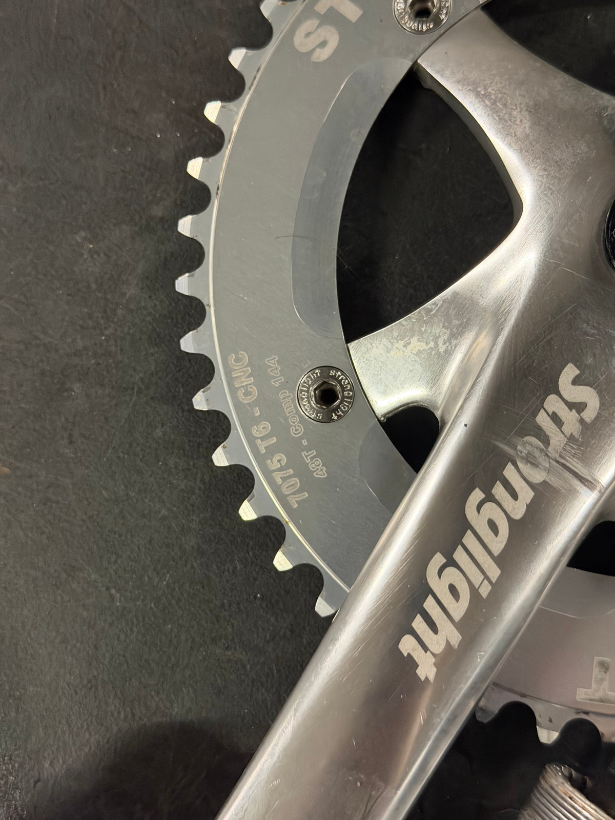 Stronglight Track Crankset 165mm 48T 144 BCD