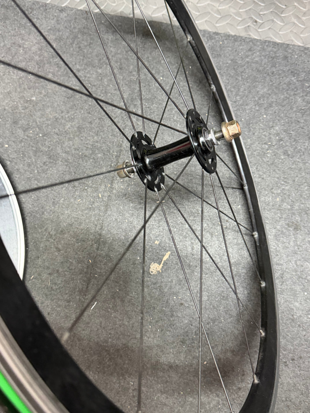 Giant Track Wheelset 700c Clincher Fixed Gear
