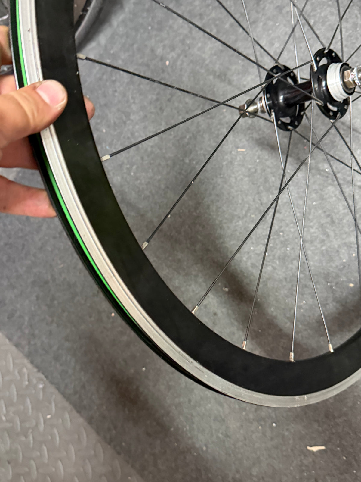 Giant Track Wheelset 700c Clincher Fixed Gear