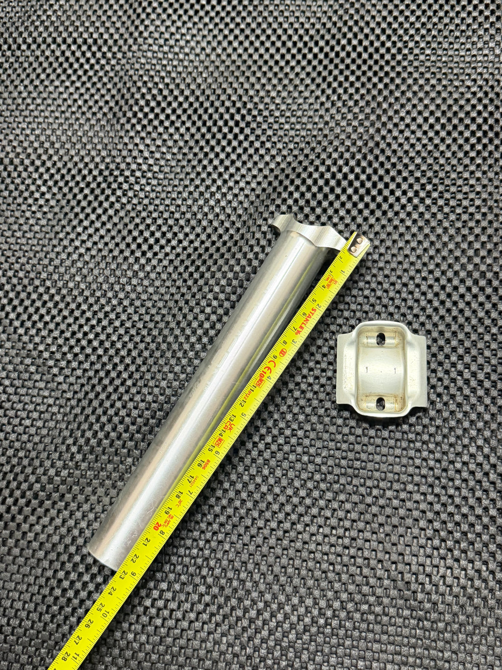 Thomson 31.6 Missing Base and Bolts 23cm