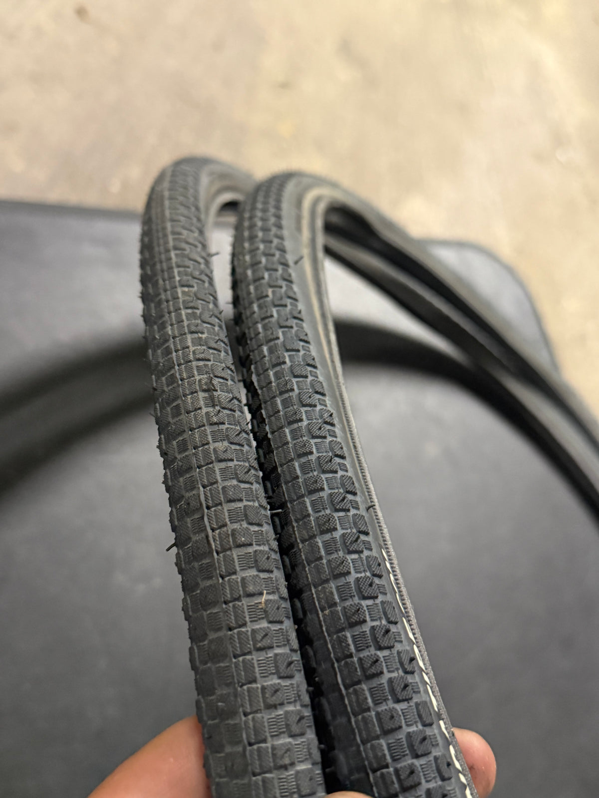 Kenda Gravel City Bicycle Tyre 700x25c by Kenda at Miclo Bikes - image 5
