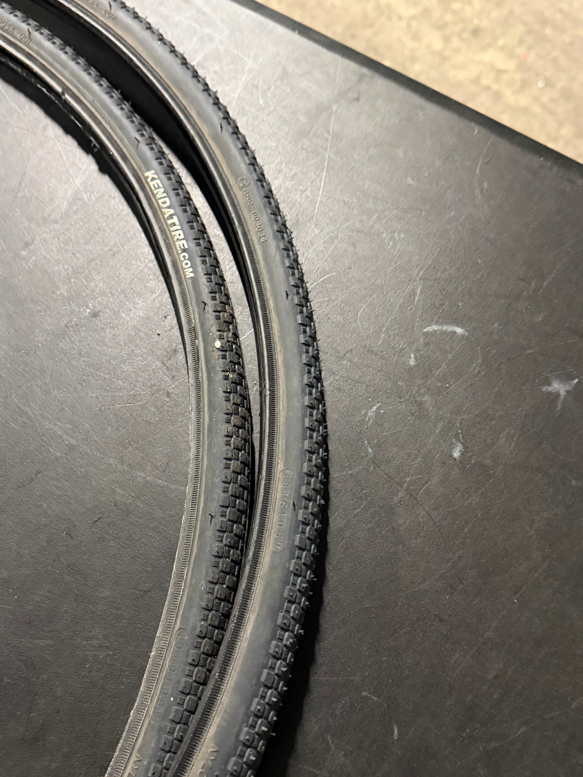 Kenda Gravel City Bicycle Tyre 700x25c by Kenda at Miclo Bikes - image 3