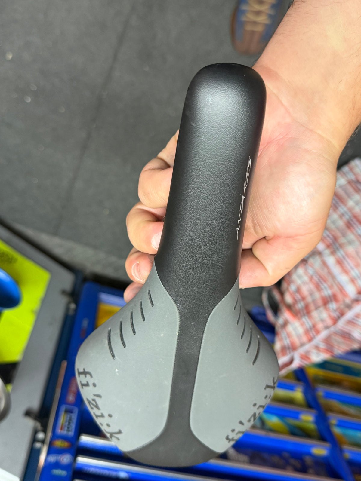 Fizik R3 Regular Bike Saddle Antares by Fizik at Miclo Bikes - image 5