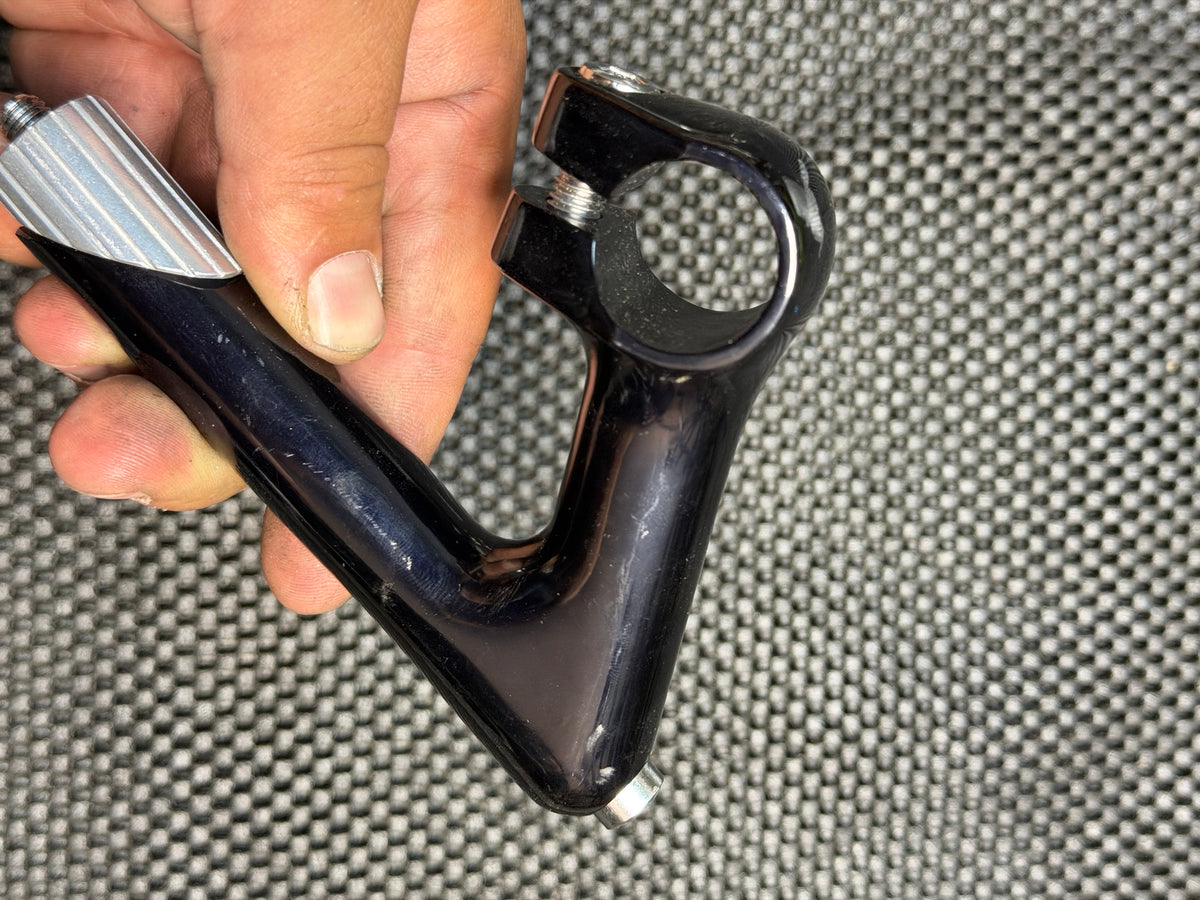 Nitto 80 Jaguar Quil Stem Black
