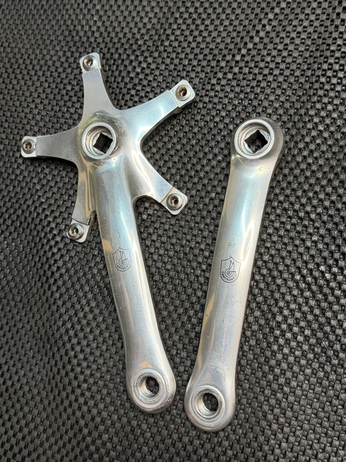 Camoagnolo Road Crankset 172.5mm 135bcd