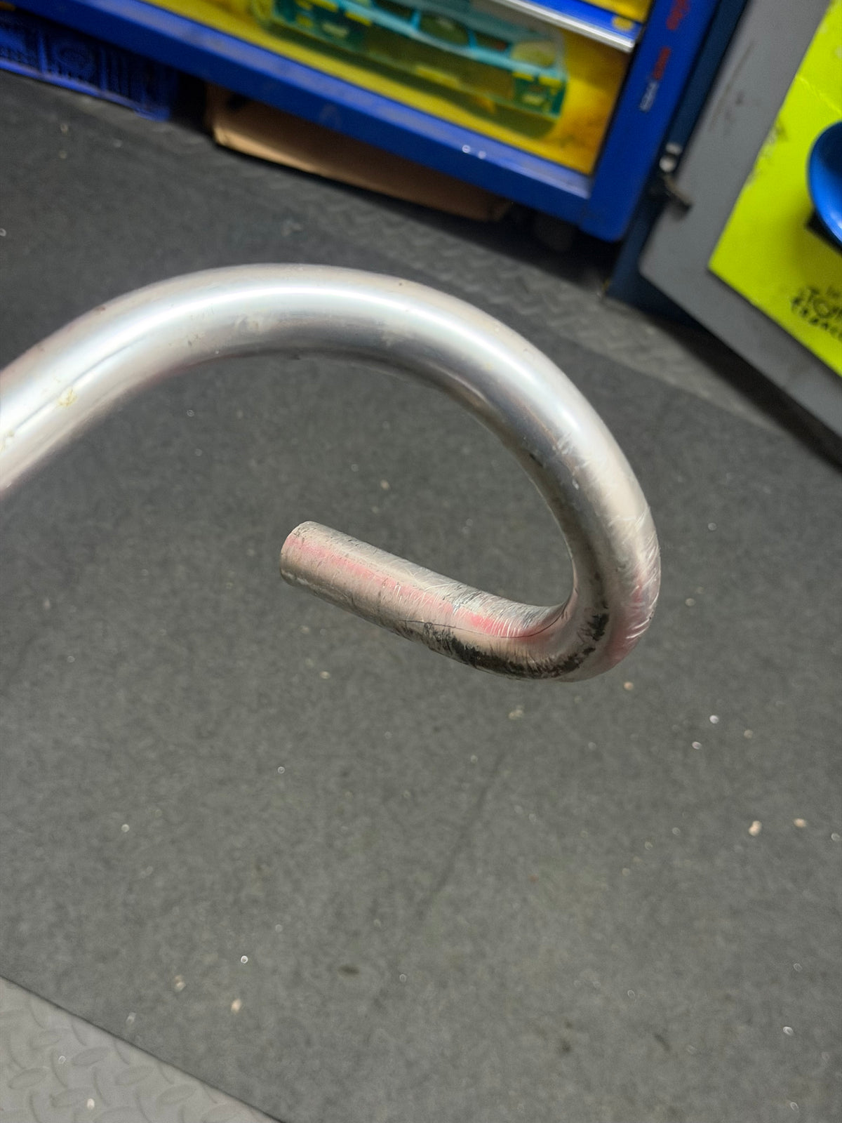 Cinelli Drop Handlebars 40cm 26.2mm Clamp by Cinelli at Miclo Bikes - image 8