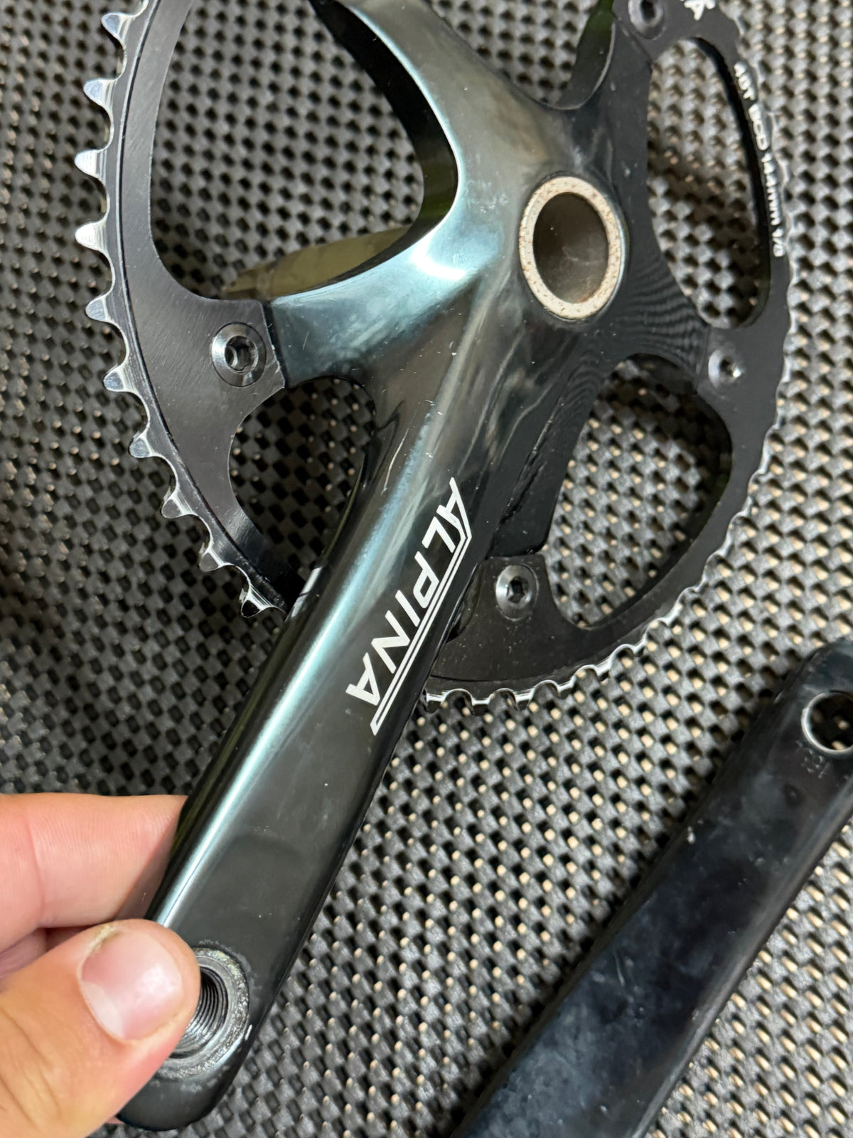 Alpina Track Crankset 165mm 144bcd
