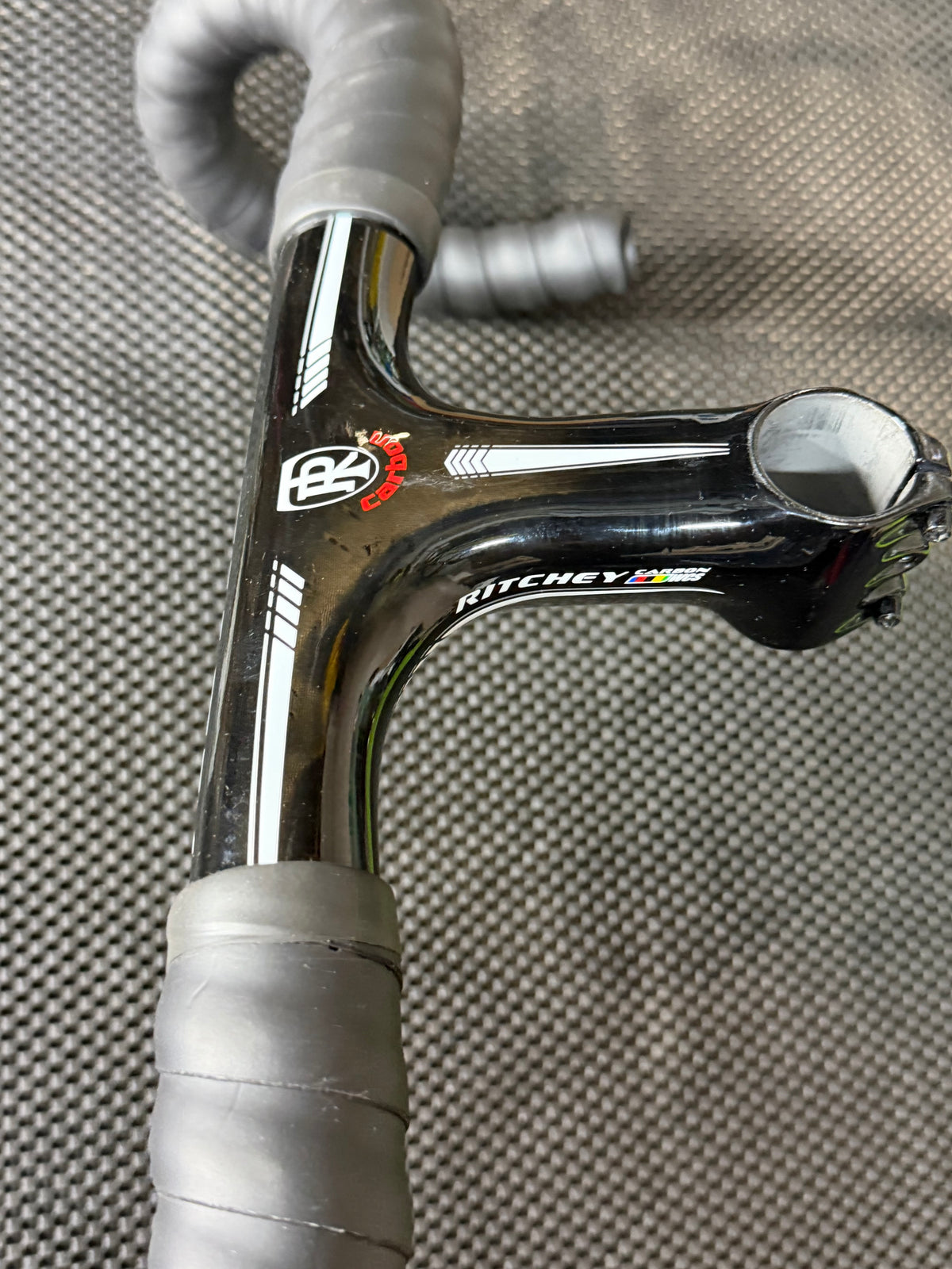 Ritchey MonoCurve Carbon integrated carbon bar and stem