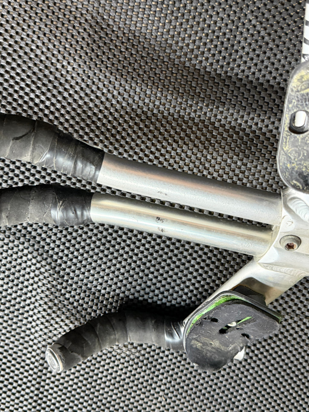 Vintage ITM Dual Quil PursuitV TT handlebars