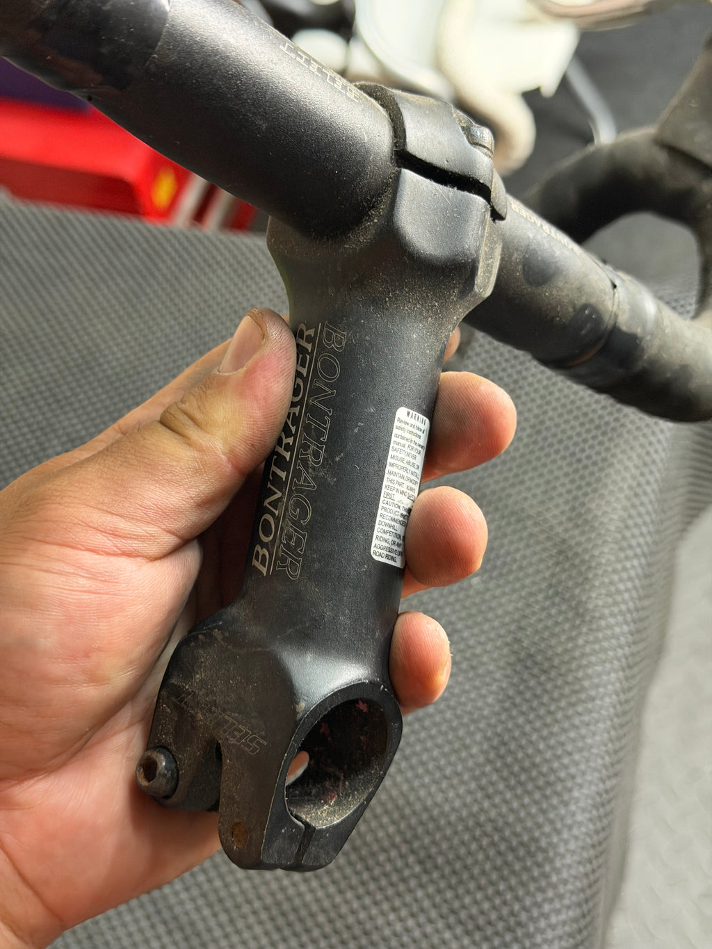 Bontrager Handlebars 40cm Stem 120mm and Brake Lever