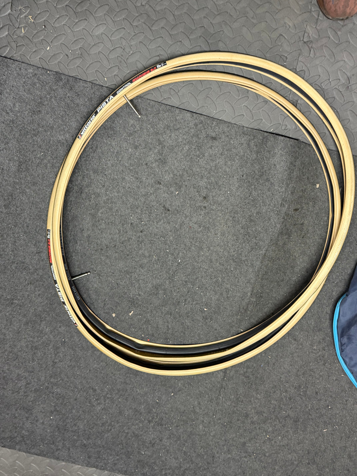 Pair Vittoria Pista Control Graphene 2.0 Tubular Tyre 700x23c