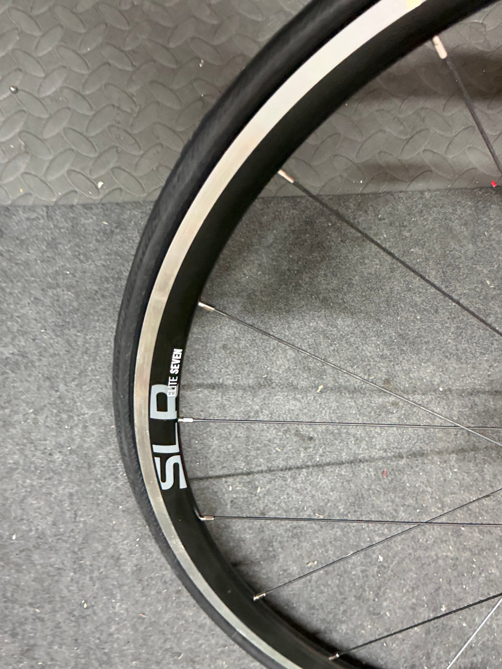 Giant SLR Aluminium Front Wheel 700c Clincher – Unused