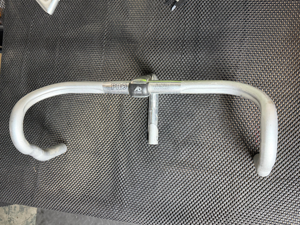 Modolo Q-even Quil Stem and Pro Handlebars