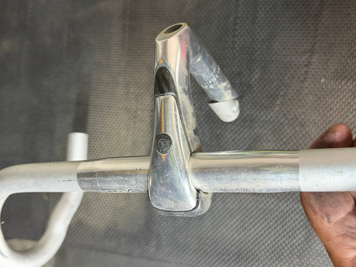 Modolo Q-even Quil Stem and Pro Handlebars