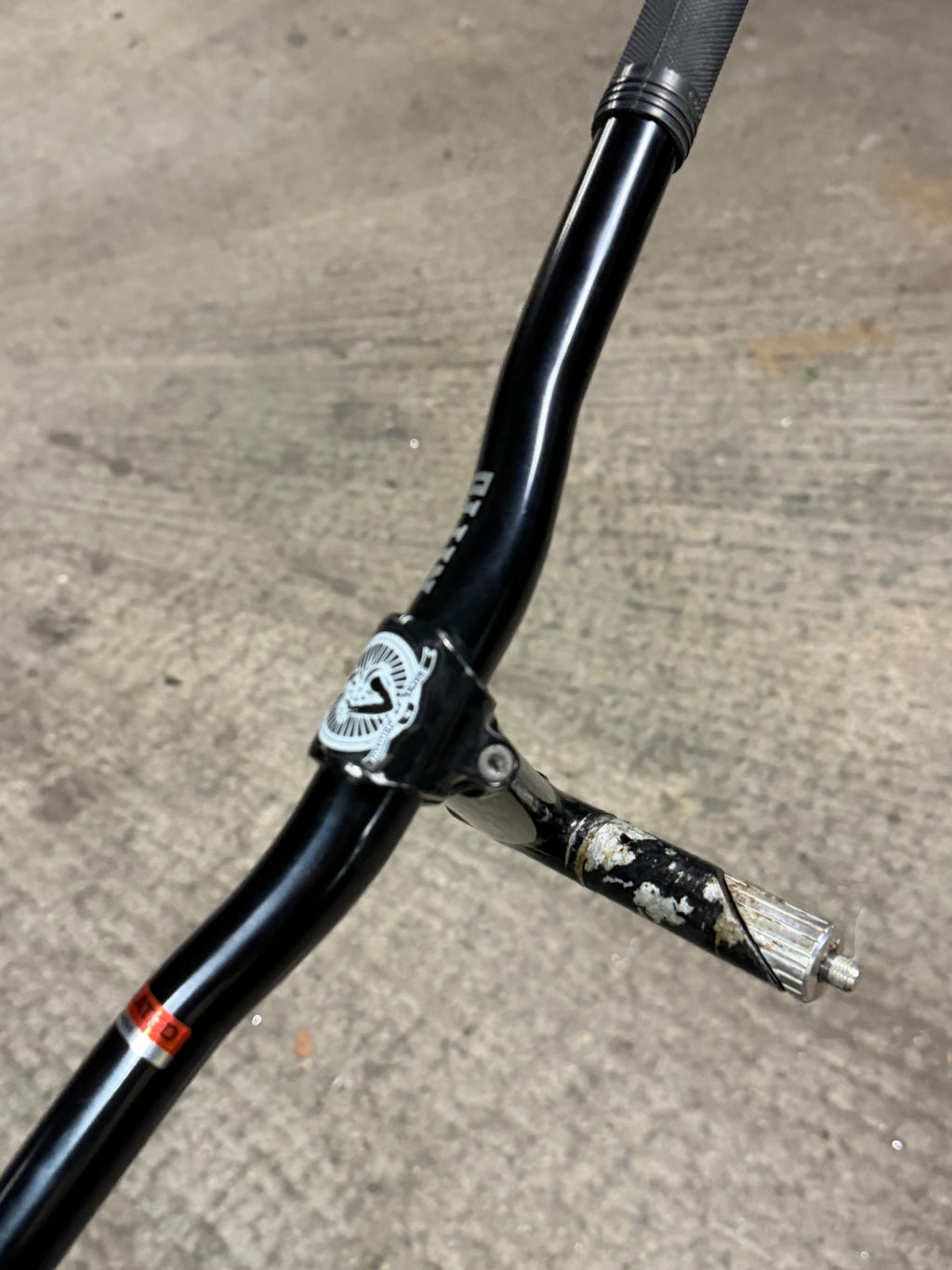 Nitto For Shred Handlebars 65cm 25.4mm with Soyo Grips & Quill Stem