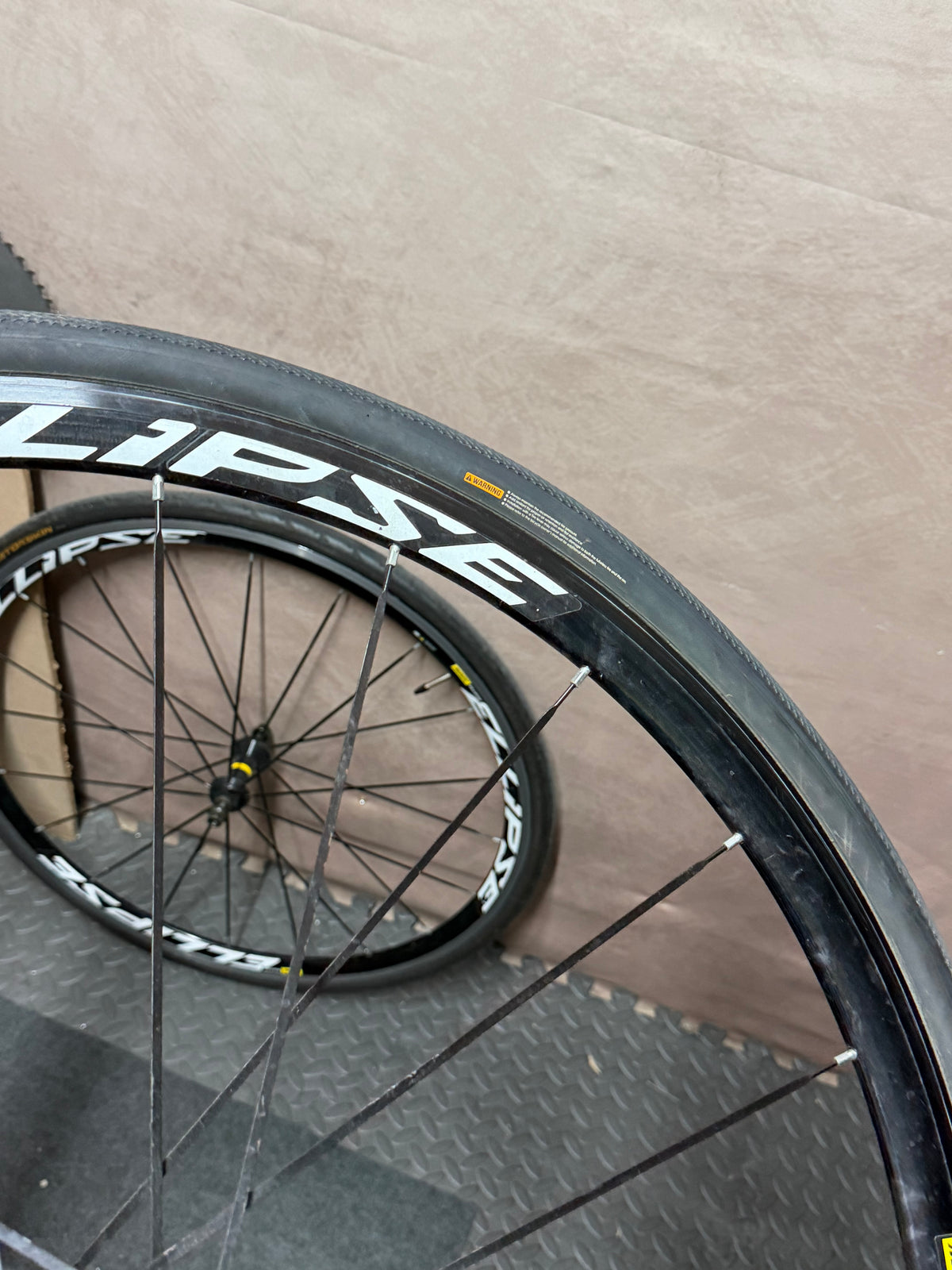 Mavic Ellipse Track Wheelset 700c Clincher Fixed Gear