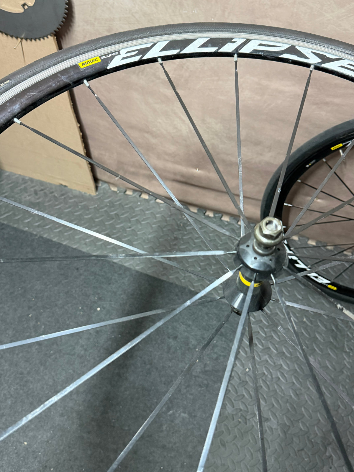 Mavic Ellipse Track Wheelset 700c Clincher Fixed Gear