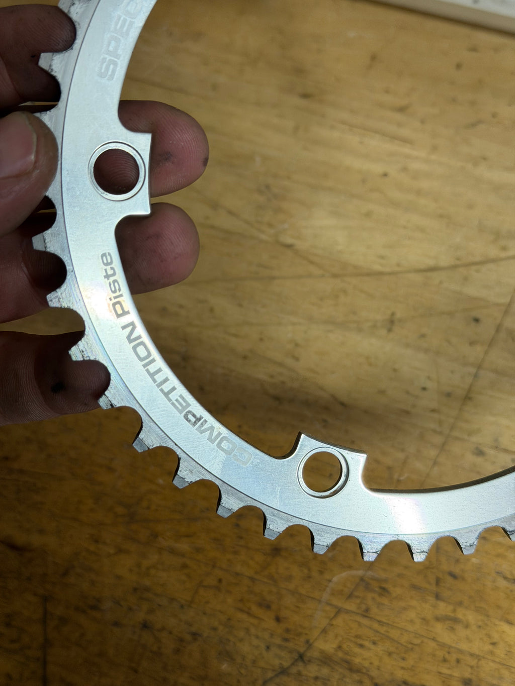 Spécialités TA Track Chainring 44T 144 BCD 1/8"