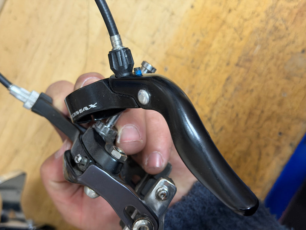 Shimano Front Brake Caliper & Brake Lever Set 31.8mm
