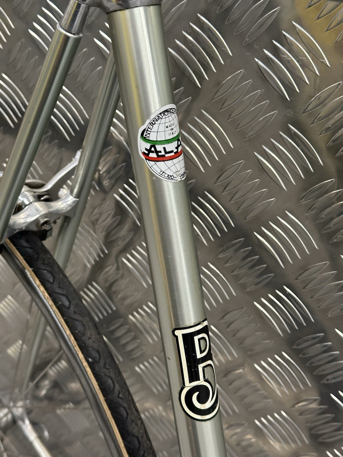 Rare Alan Road Bike Project Bike Unfinished Campagnolo Super Record - product photo 8 | Miclo Bikes